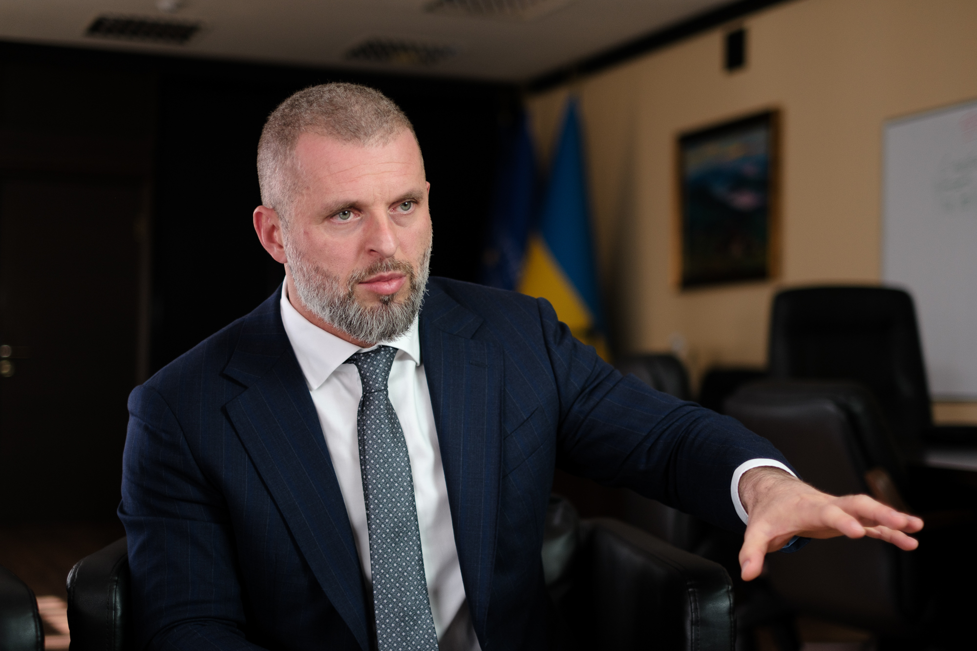 Ми не бачимо критичного відтоку молоді за кордон, – інтерв’ю з Матвієм Бідним